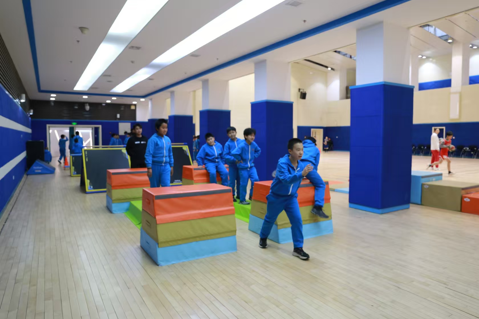 pg电子体育跑酷器材进京“炫秀”