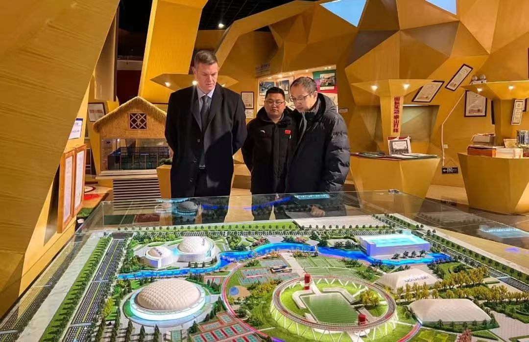 国际柔道联合会副主席卡洛斯·艾力克莅临pg电子体育参观交流